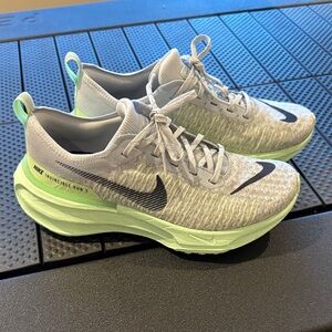 Women’s Nike Invincible Run 3